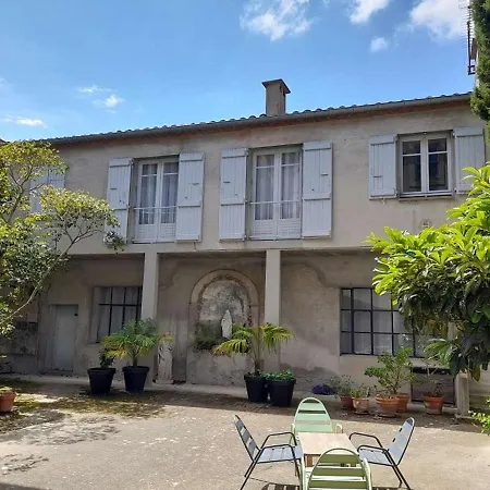 Le Patio アパート